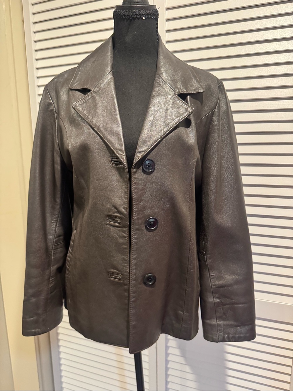 Vera Pelle Dark Brown Italian Leather Button-Front Blazer